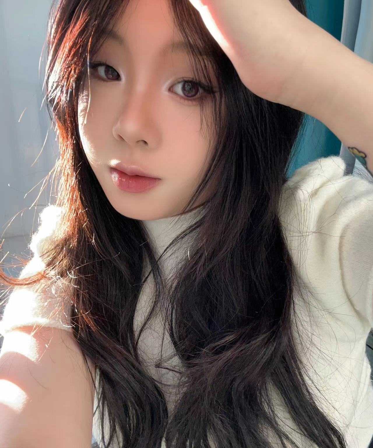 很年轻活很好的妹妹