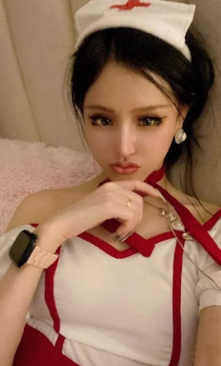 制服尤物蜜小桃