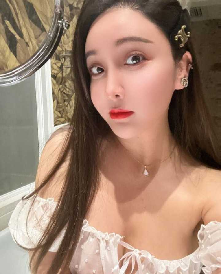 带水床的大胸姐姐