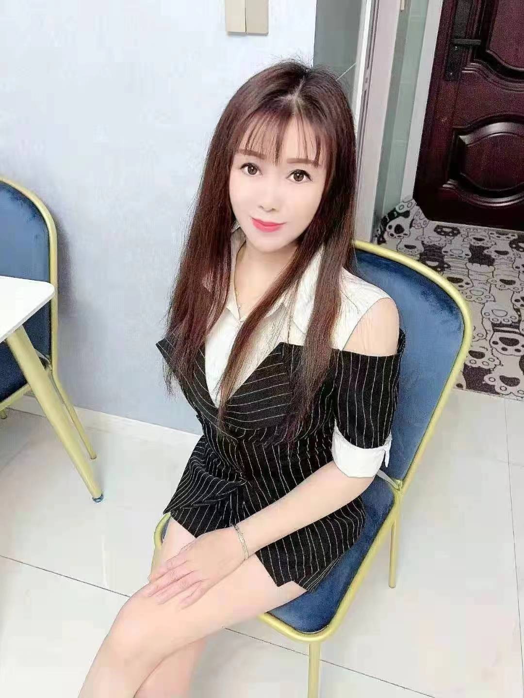 值得卸货的少妇