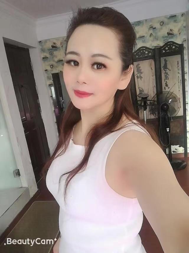 胸很大的少妇活好