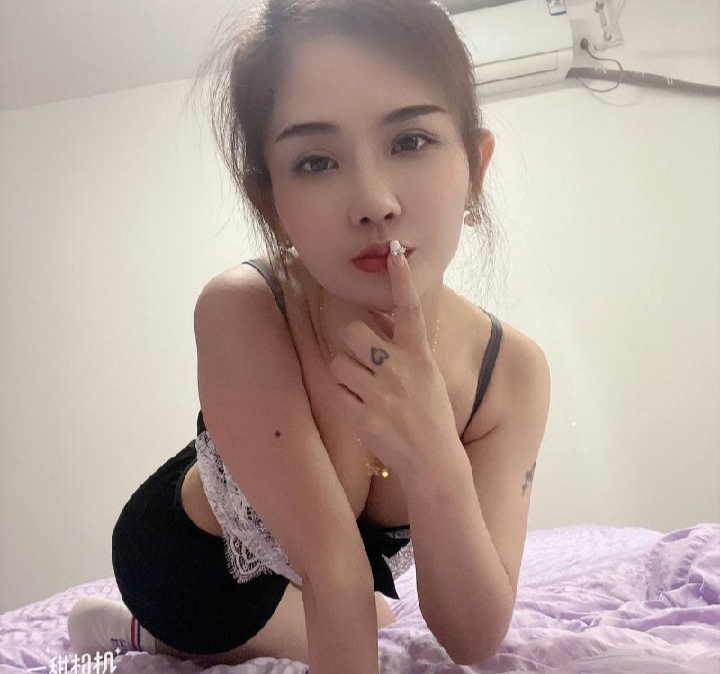 性趣诱惑火辣菲菲