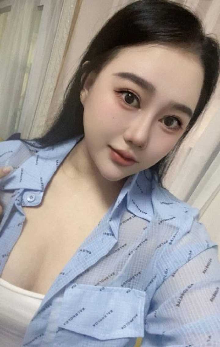 南山邻家美眉沛琪