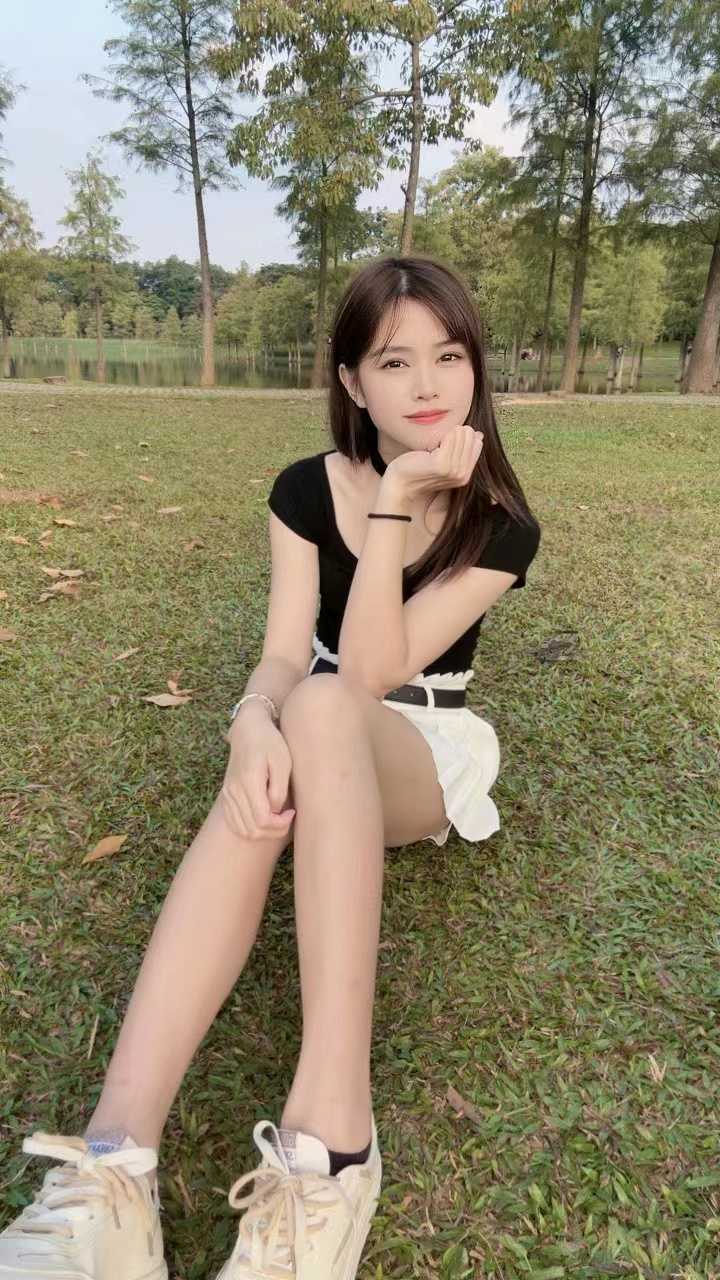 年轻美丽小雅值得试试