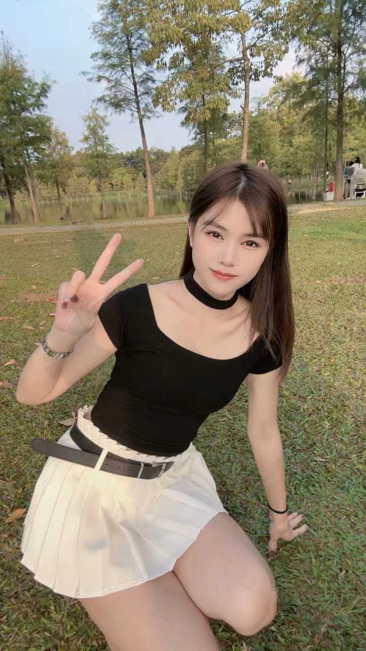 年轻美丽小雅值得试试