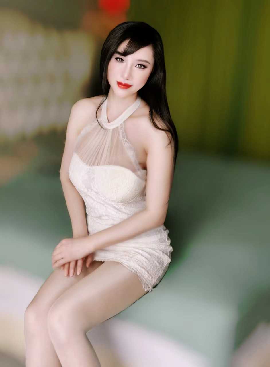 朝阳东三环十里河，长发轻熟女，个子高挑活好细腰大长腿，兼职