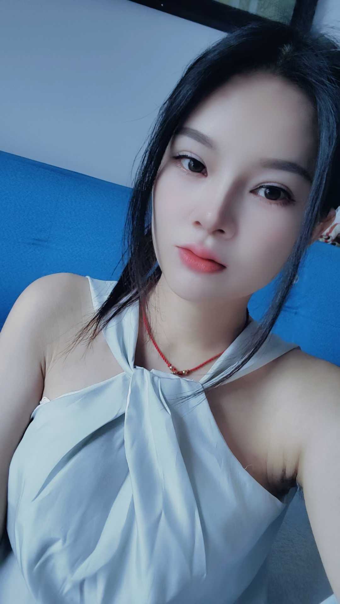 东晓南伊伊妹子