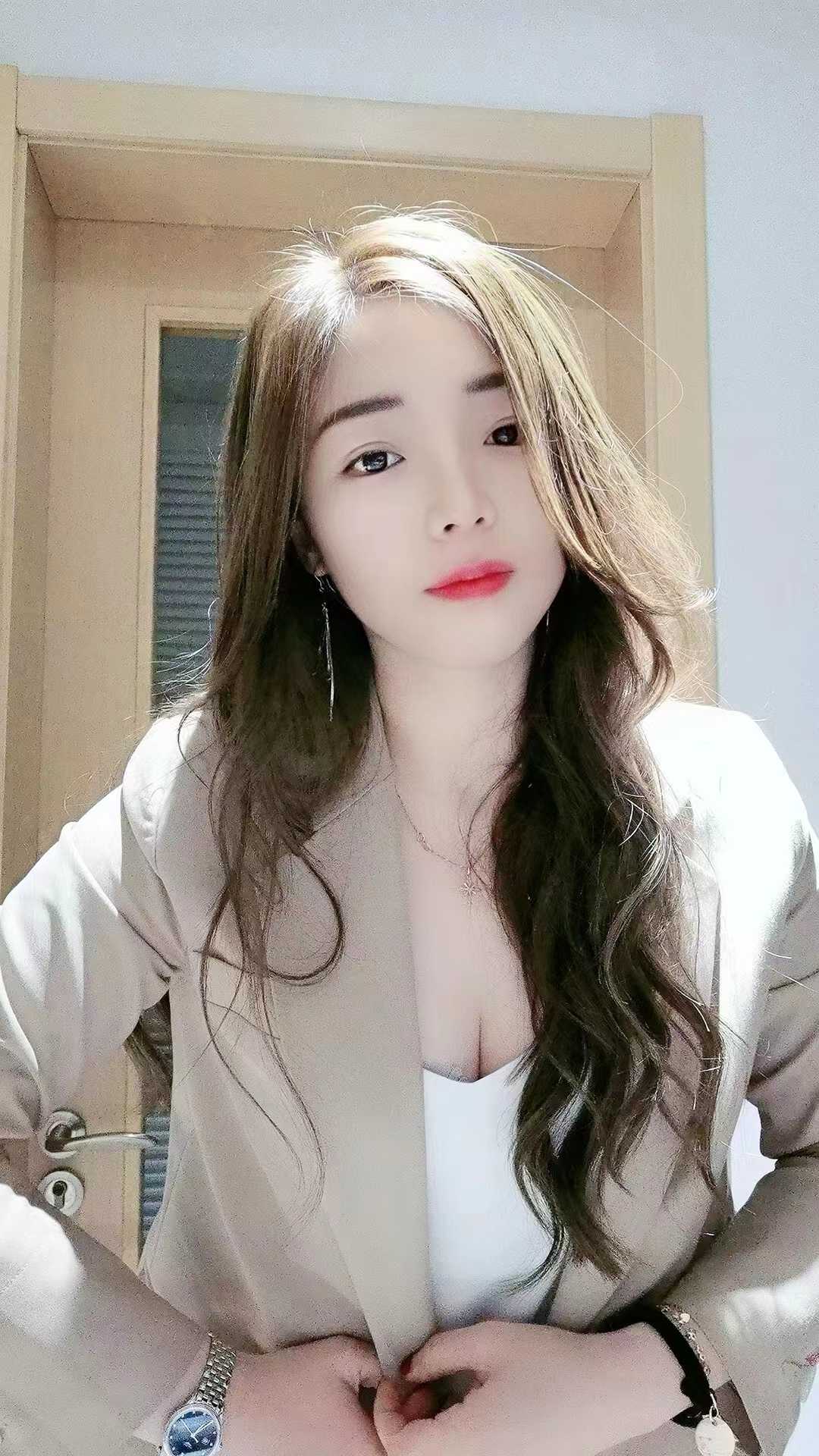 身材很不错有颜值的妹妹