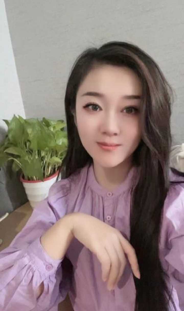甜蜜优雅姐姐