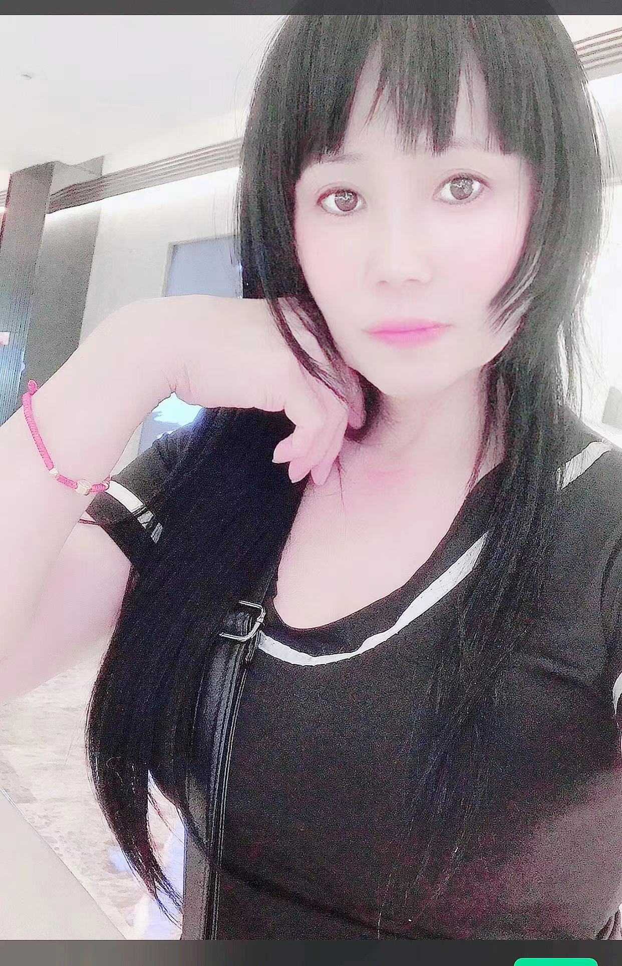 很懂男人的少妇