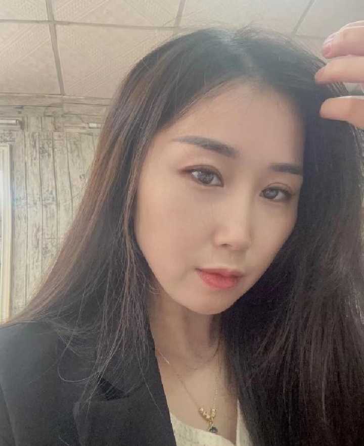 体验极品邻家少妇丹丹