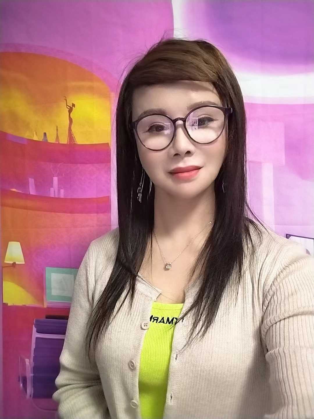 还不错的妹子年轻