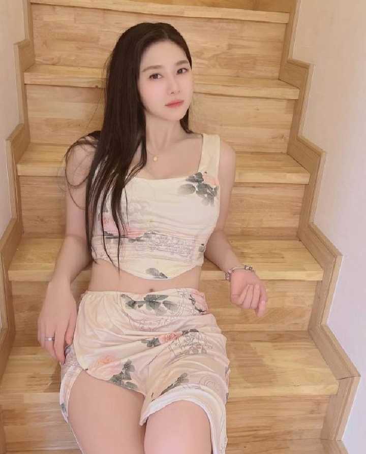 火辣身材丰满御姐