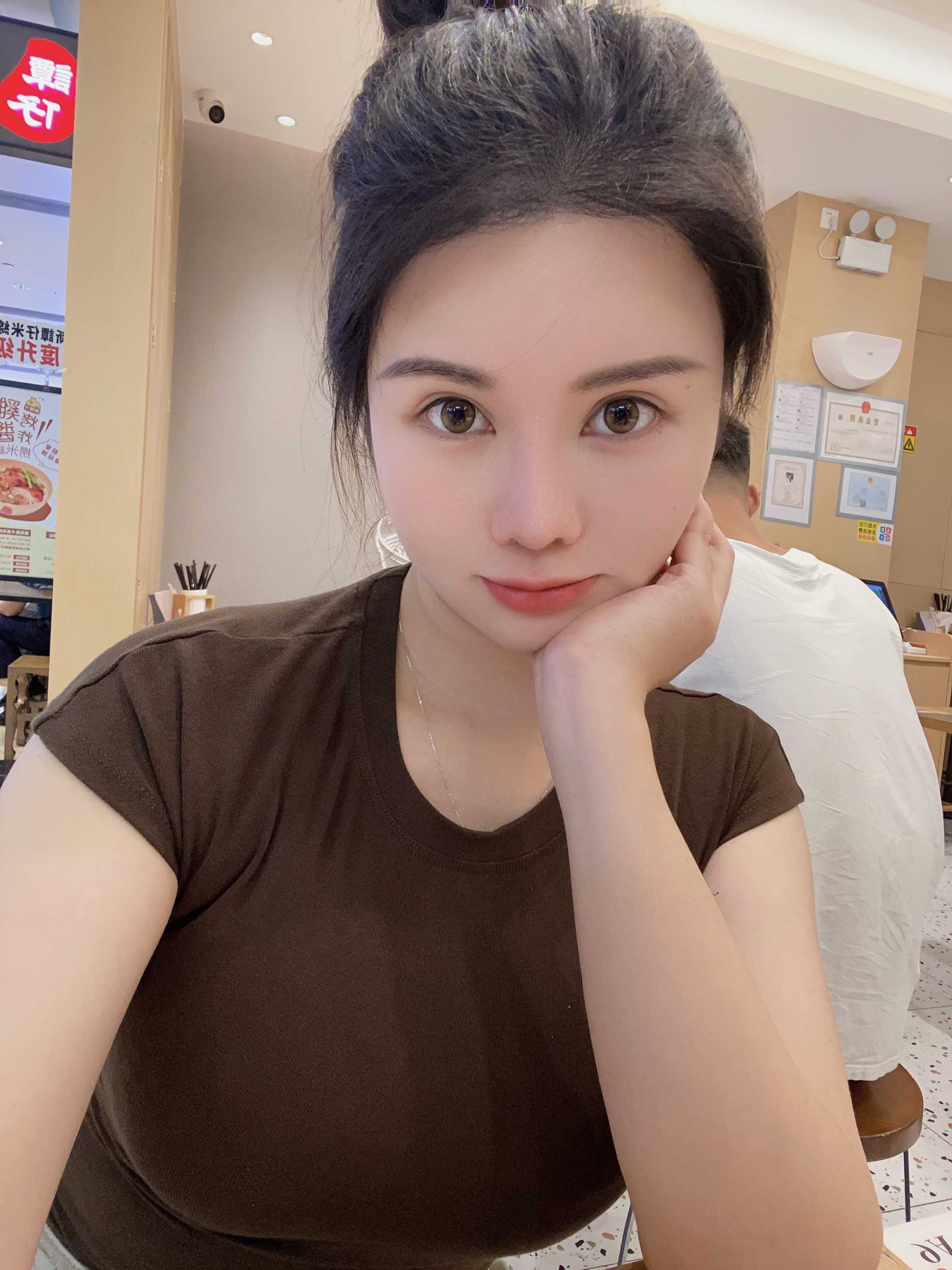 颜值不错的妹子