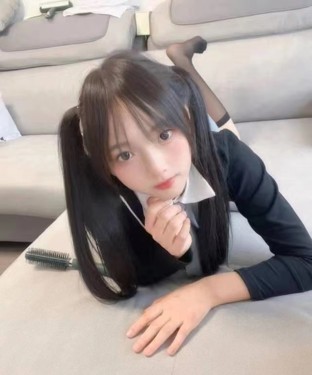 颜值不错身材很棒的妹子