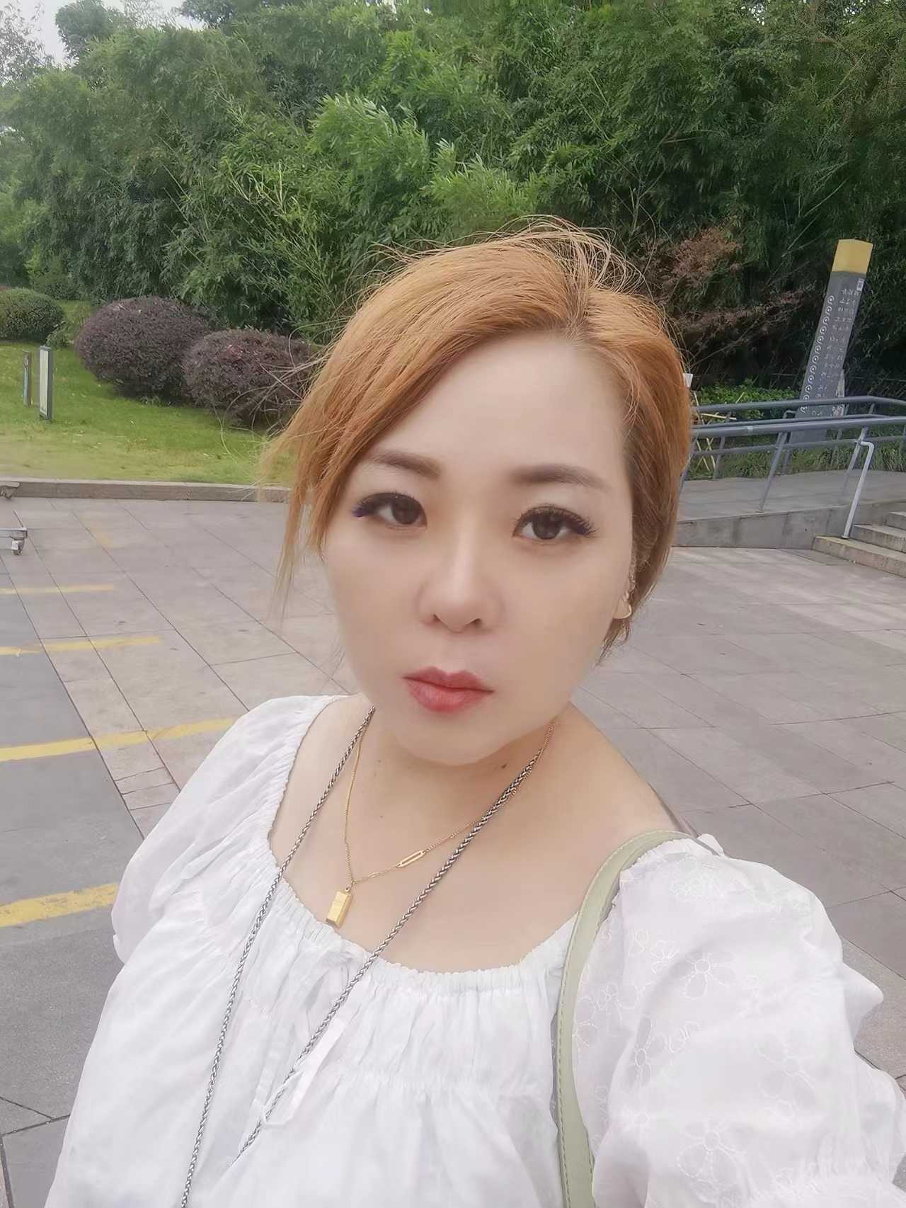 值得卸货的服务姐姐