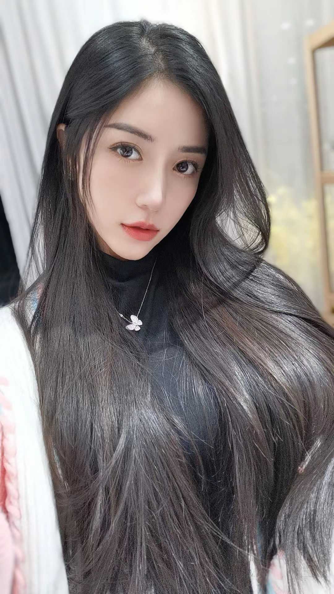 有颜值有身材的小姐姐