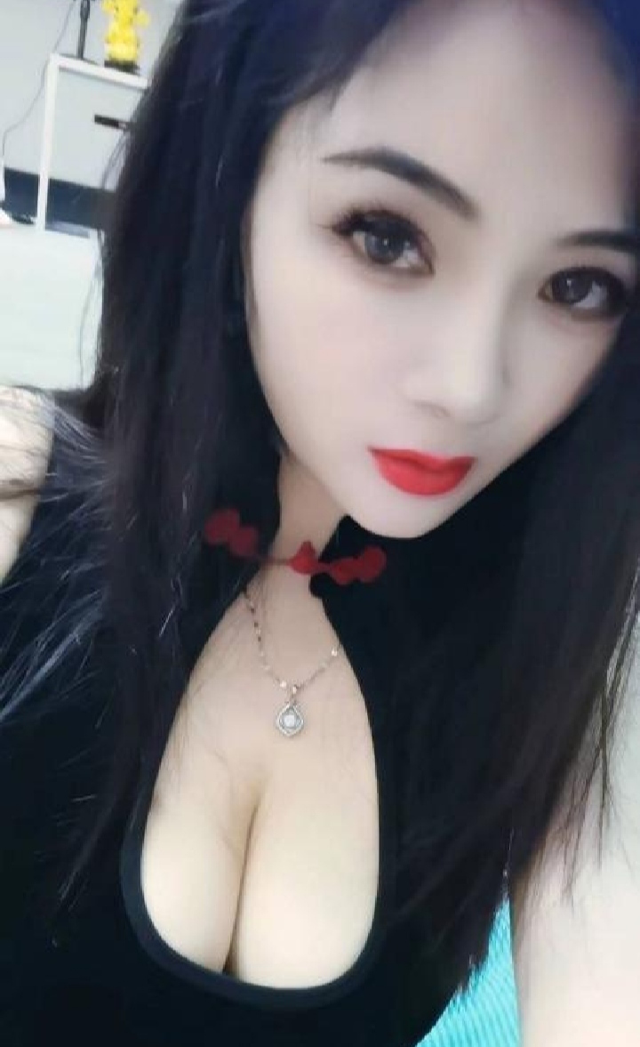 石狮性感女友然然