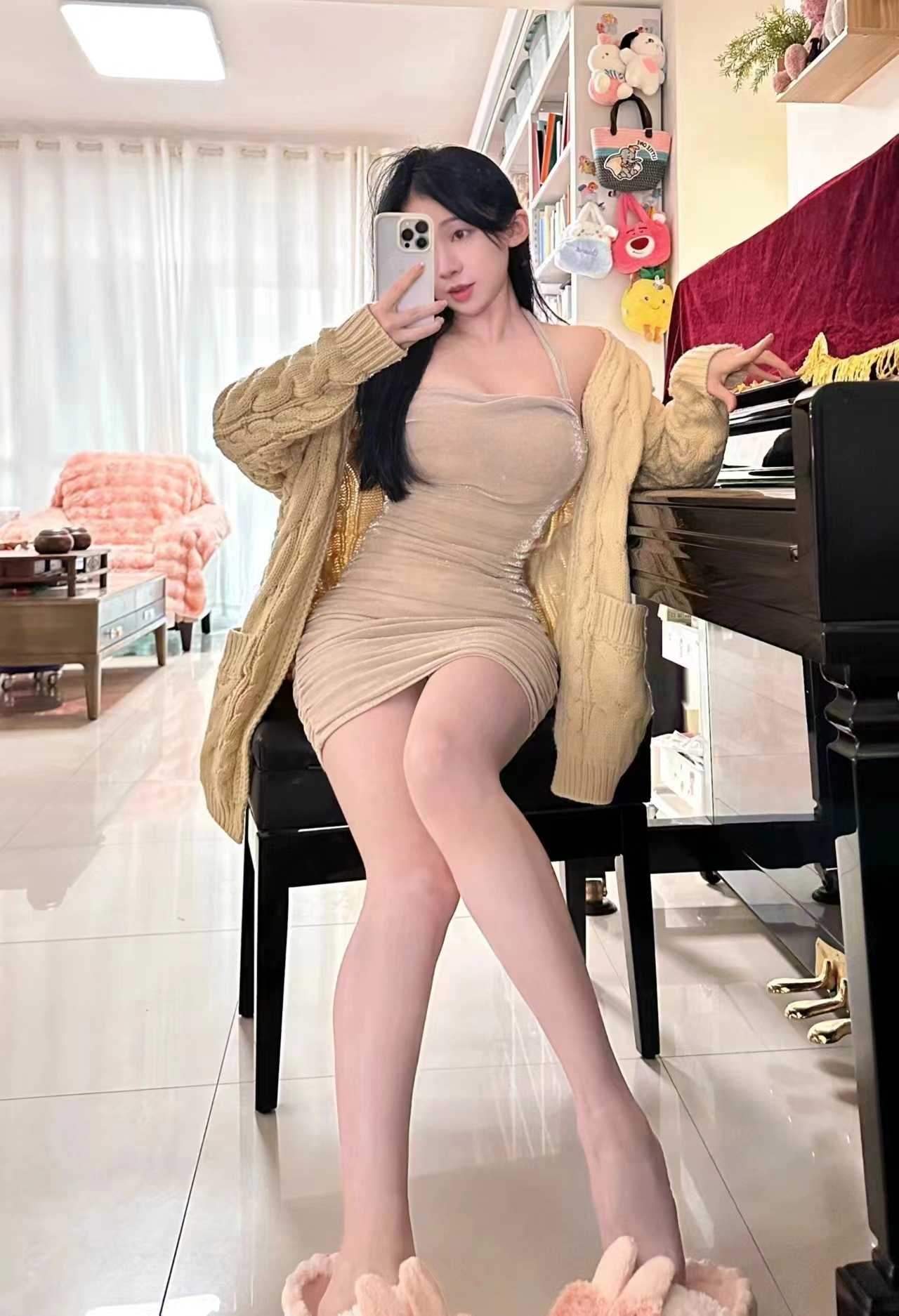 身材性感制服很多的妹子