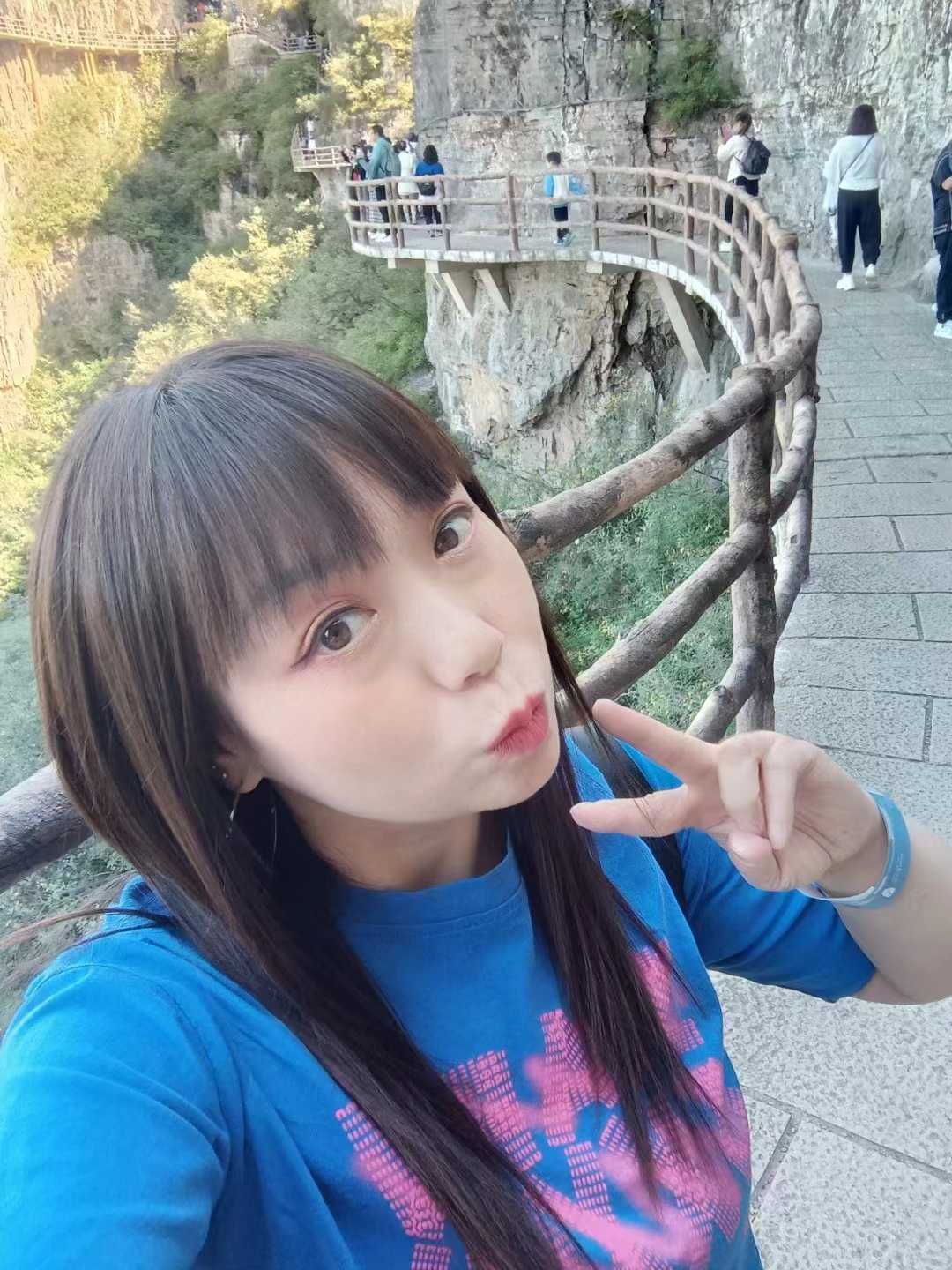 还是很不错的一个熟女