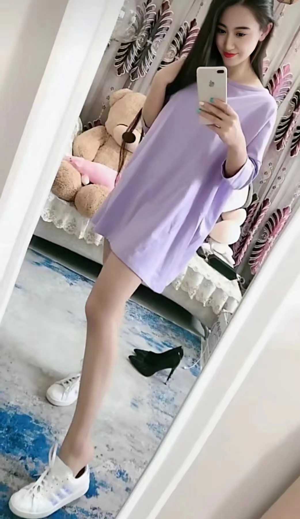 腿细长很好玩的妹妹
