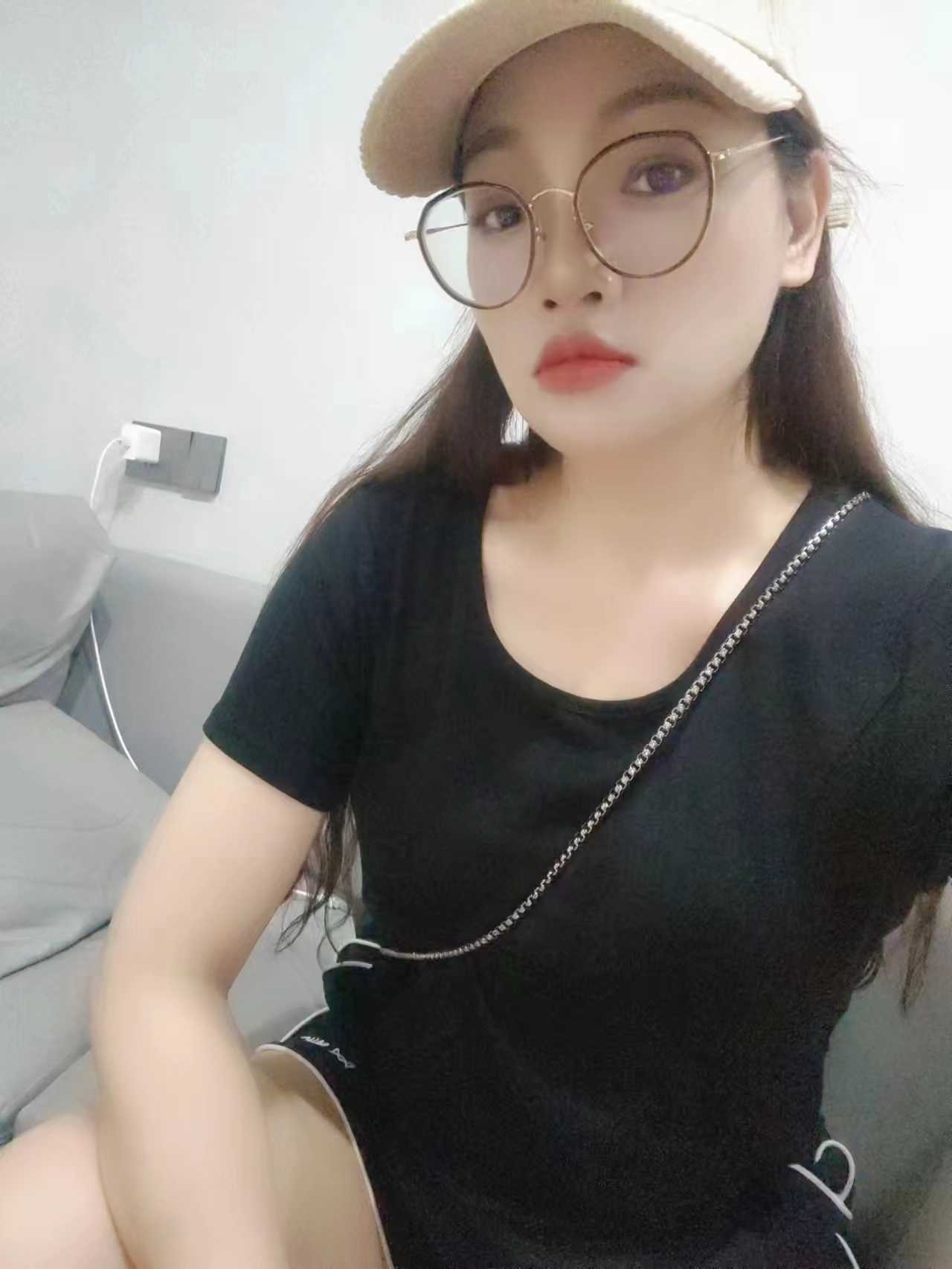 还不错的少妇值得冲