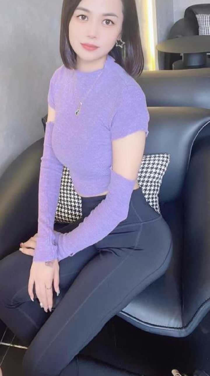 性感大长腿瑜伽美女夏慕