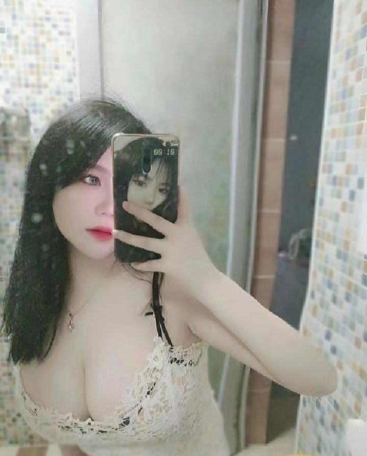 合肥丰满迷人小美女