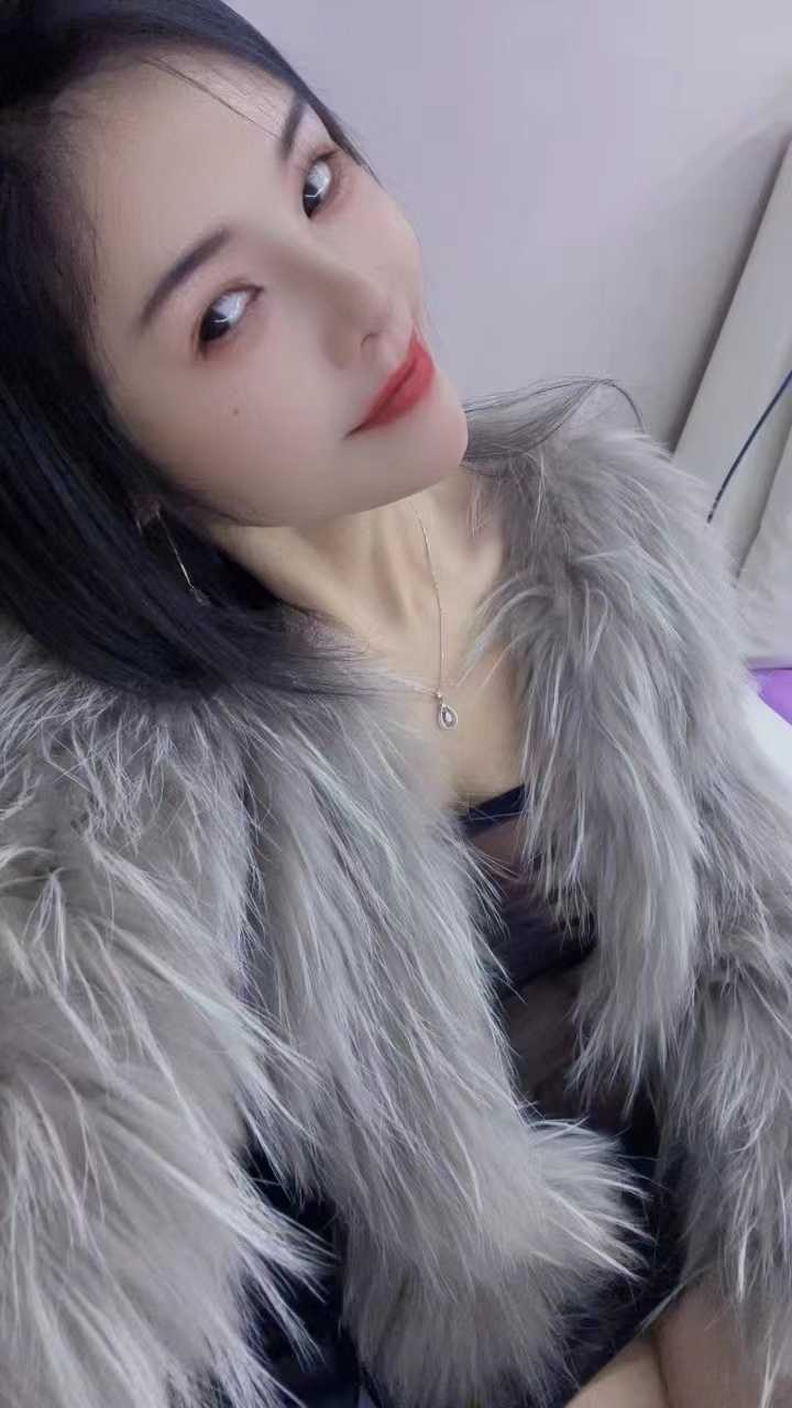 很有御姐感觉的妹子