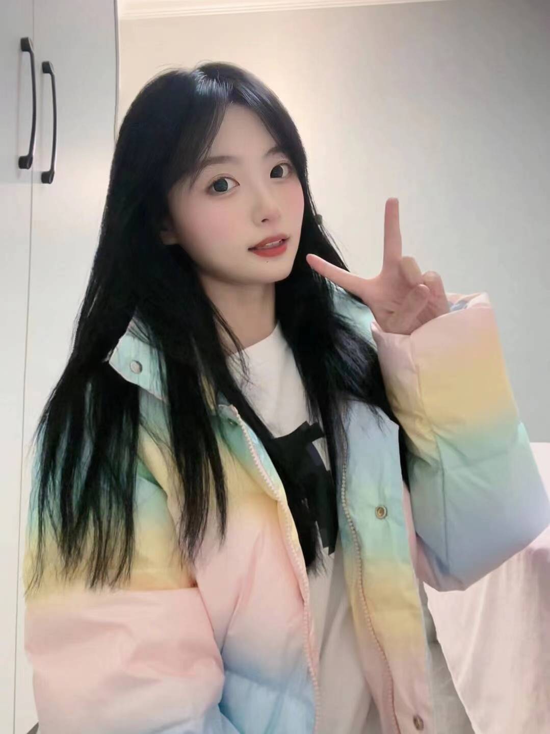 还不错的00后妹子