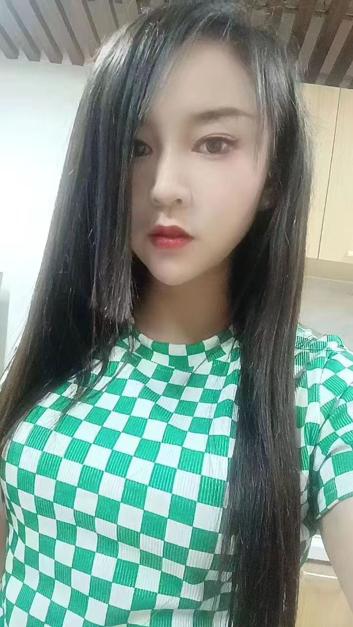 河东粉嫩白皙丰满少妇