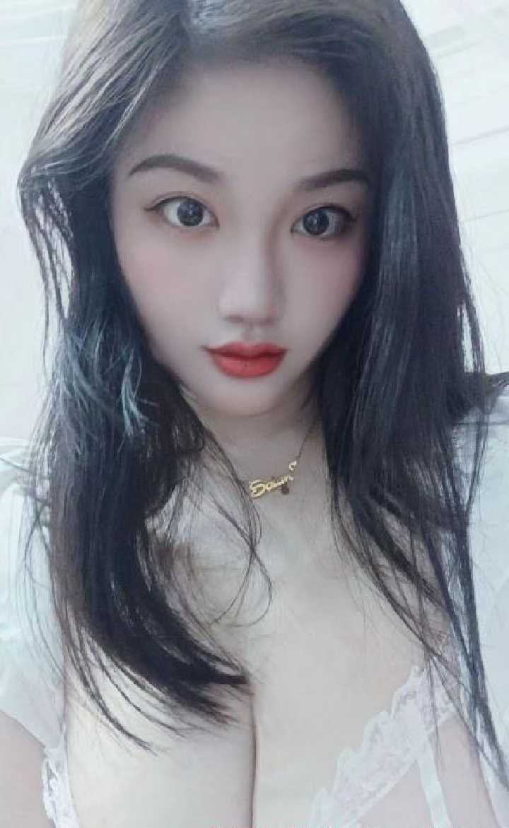 南山大胸风Sao妹子