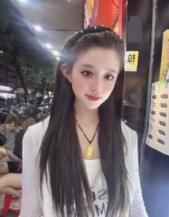 天河性感Sao妞妍妍