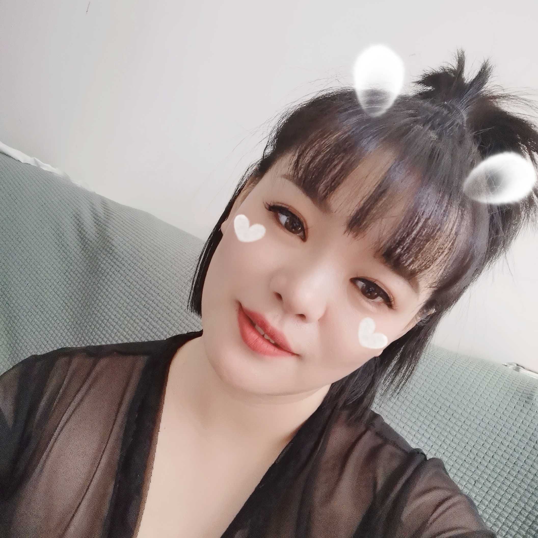 性价比很高的小少妇