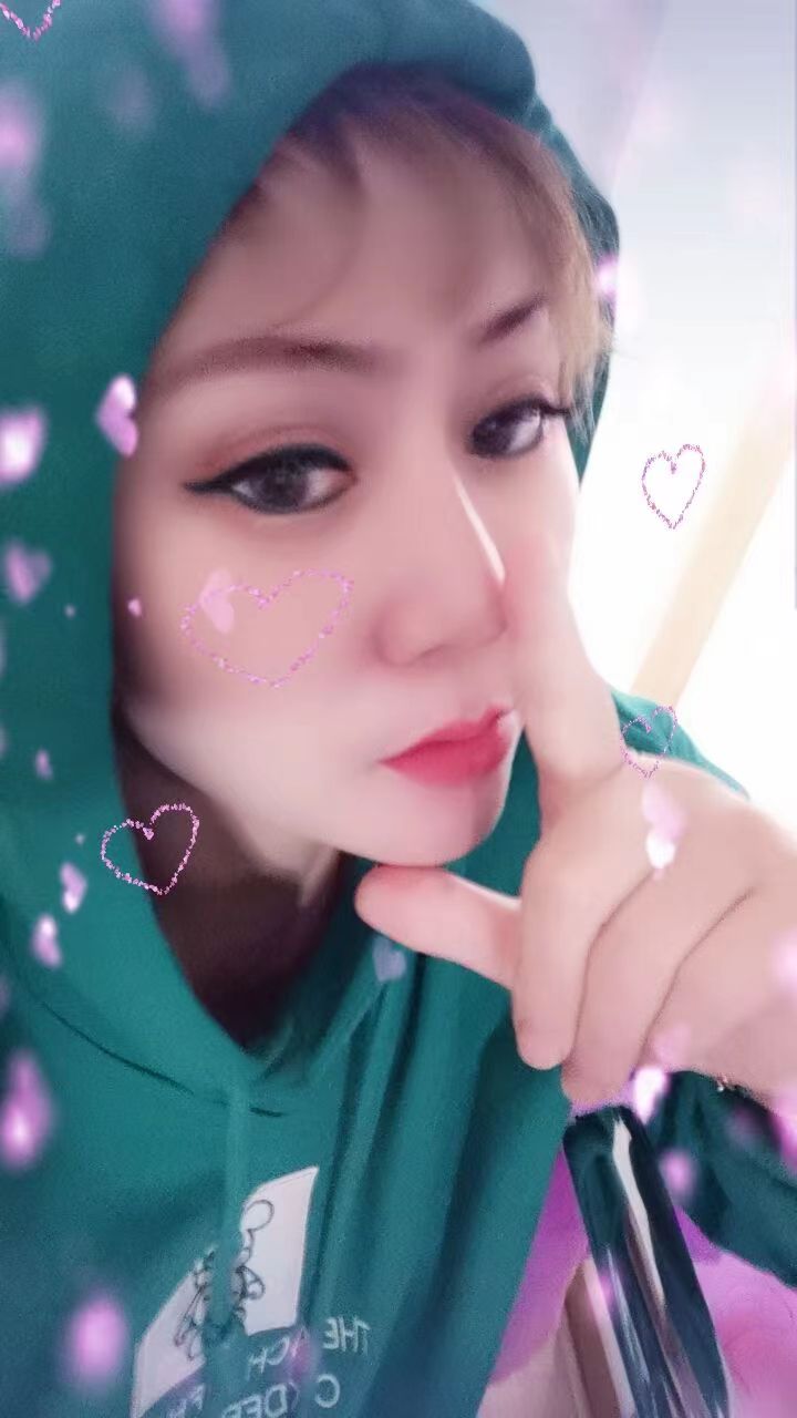 黑丝巨臀，混血宝宝