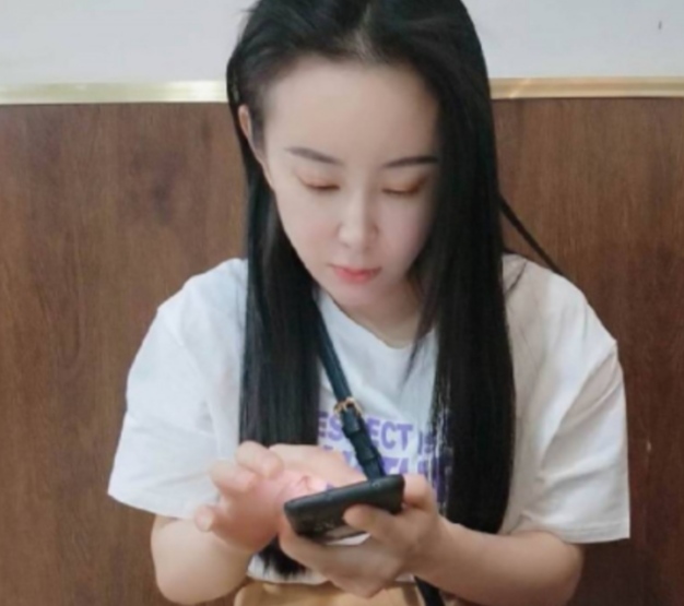 肉肉的白皙少妇