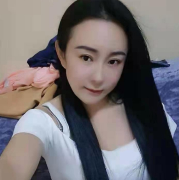 肉肉的白皙少妇