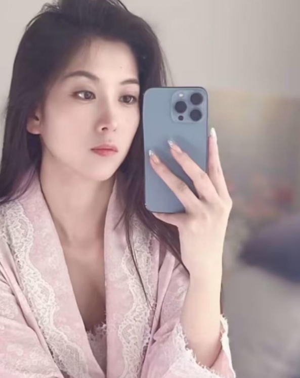 模特身材气质美女