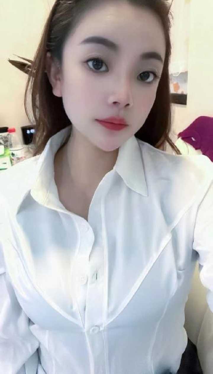 魅惑的狐狸眼幼师