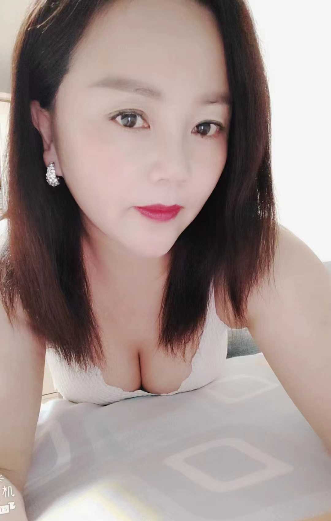 水多多的少妇一枚