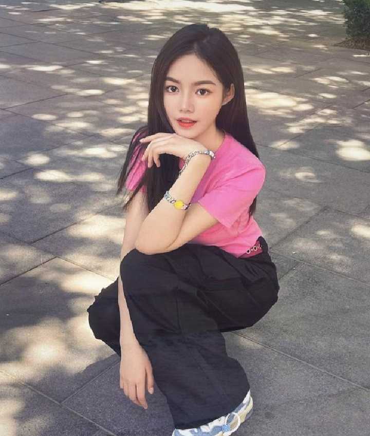 罗湖粉嫩甜美的薇薇