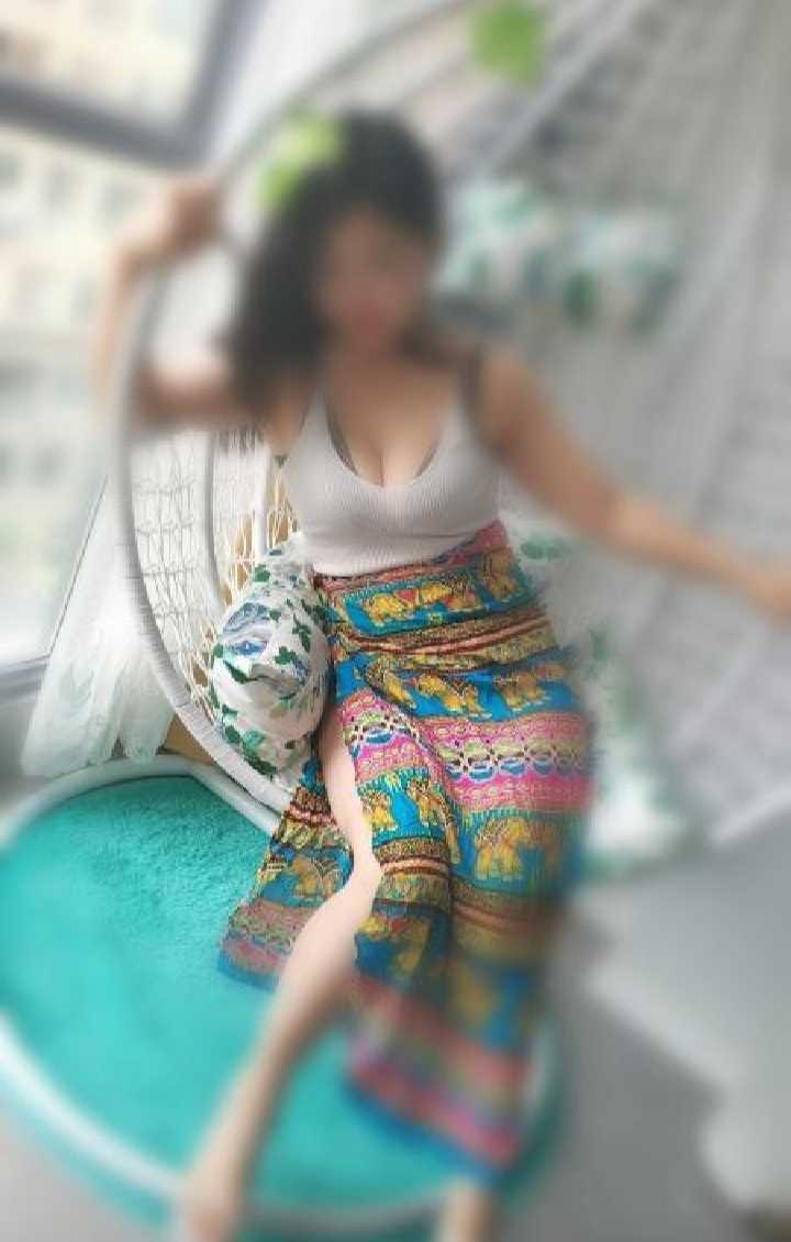 武汉大翘臀风Sao少妇