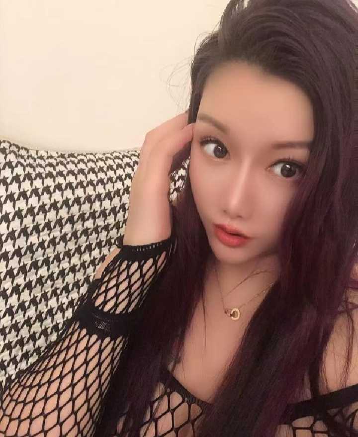 罗湖卡戴珊小欣欣