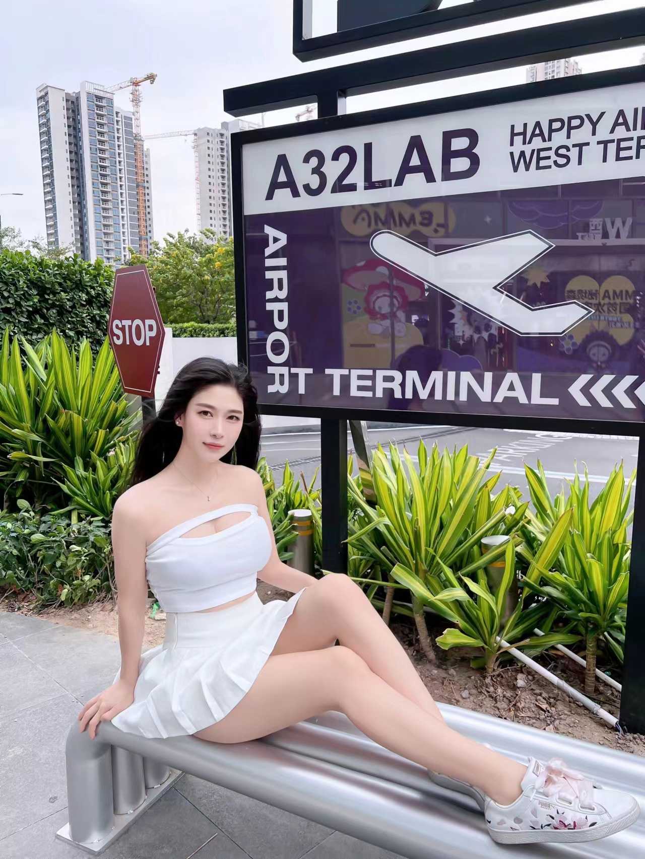 身材不错有颜值的妹子