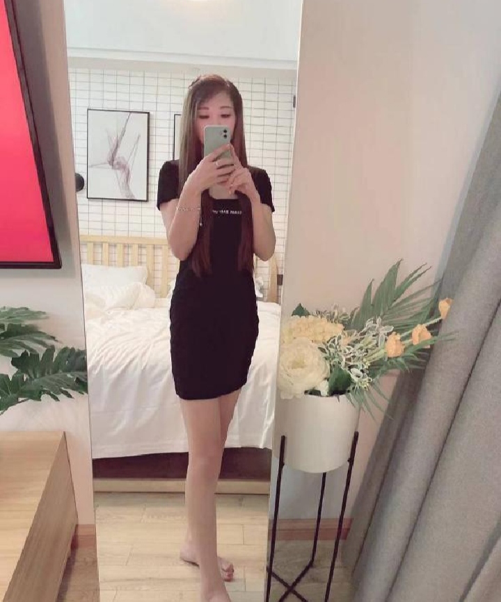 黑丝美腿少妇叶子