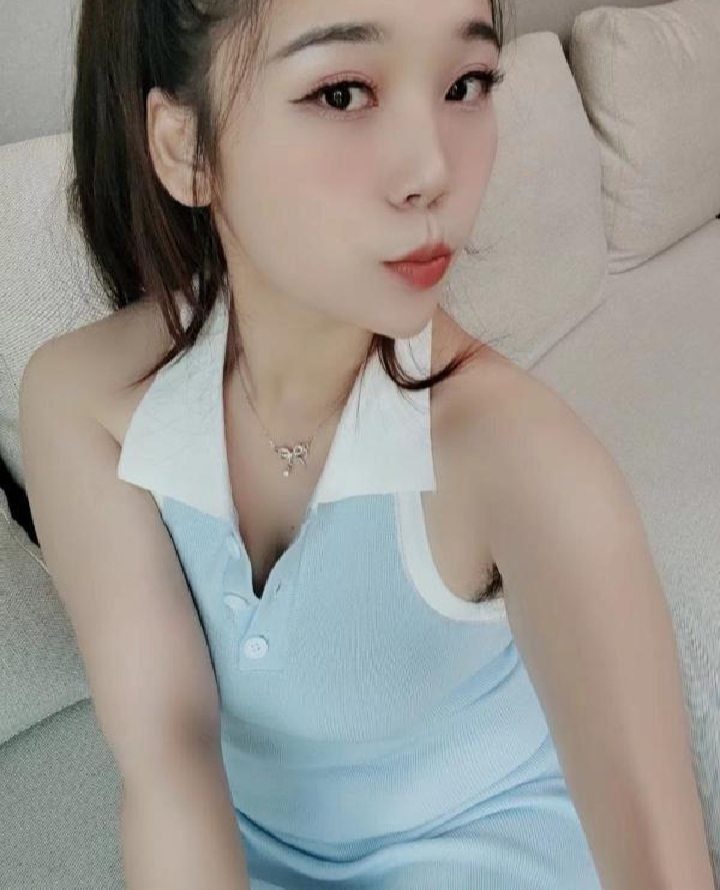 东莞翘臀尤物雯雯