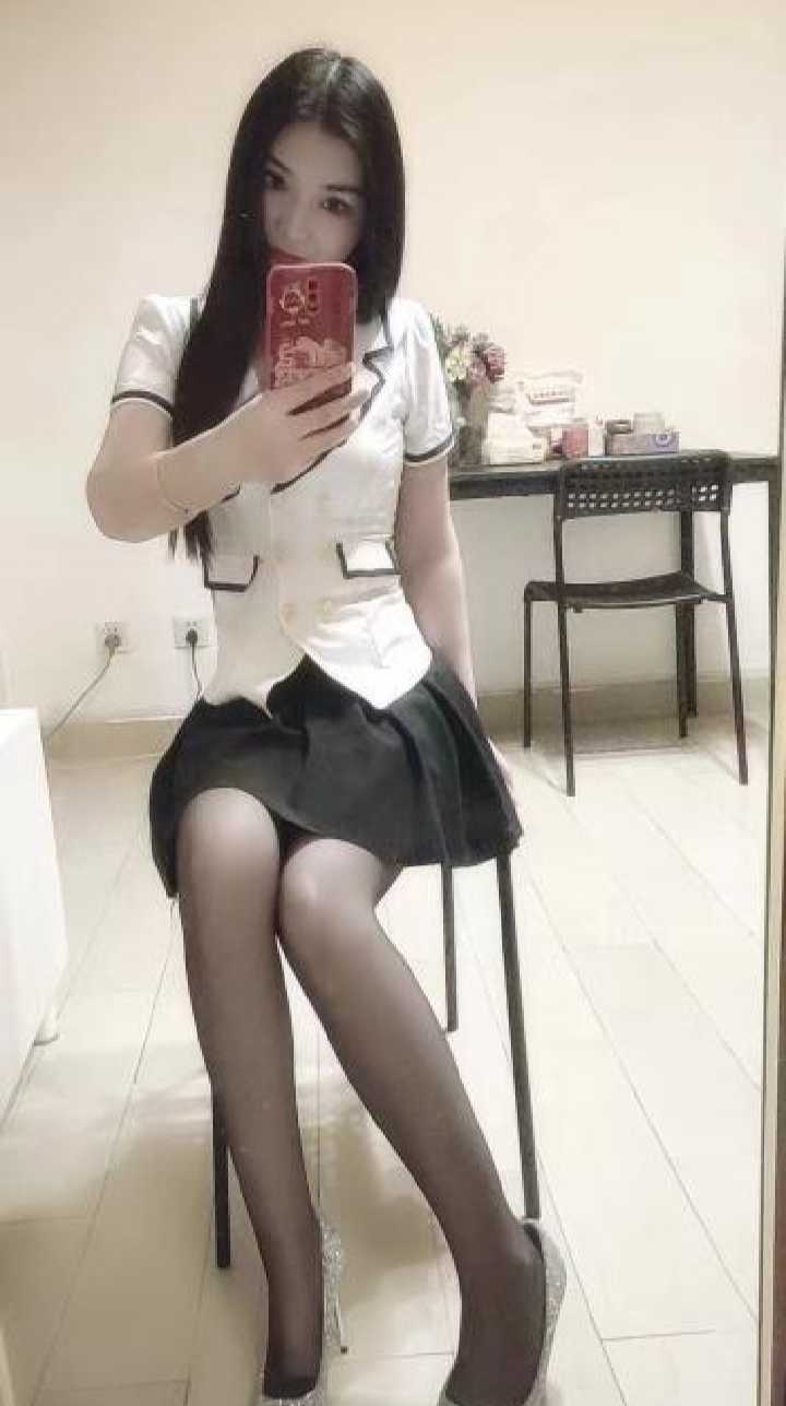 黑丝美腿性感薇薇