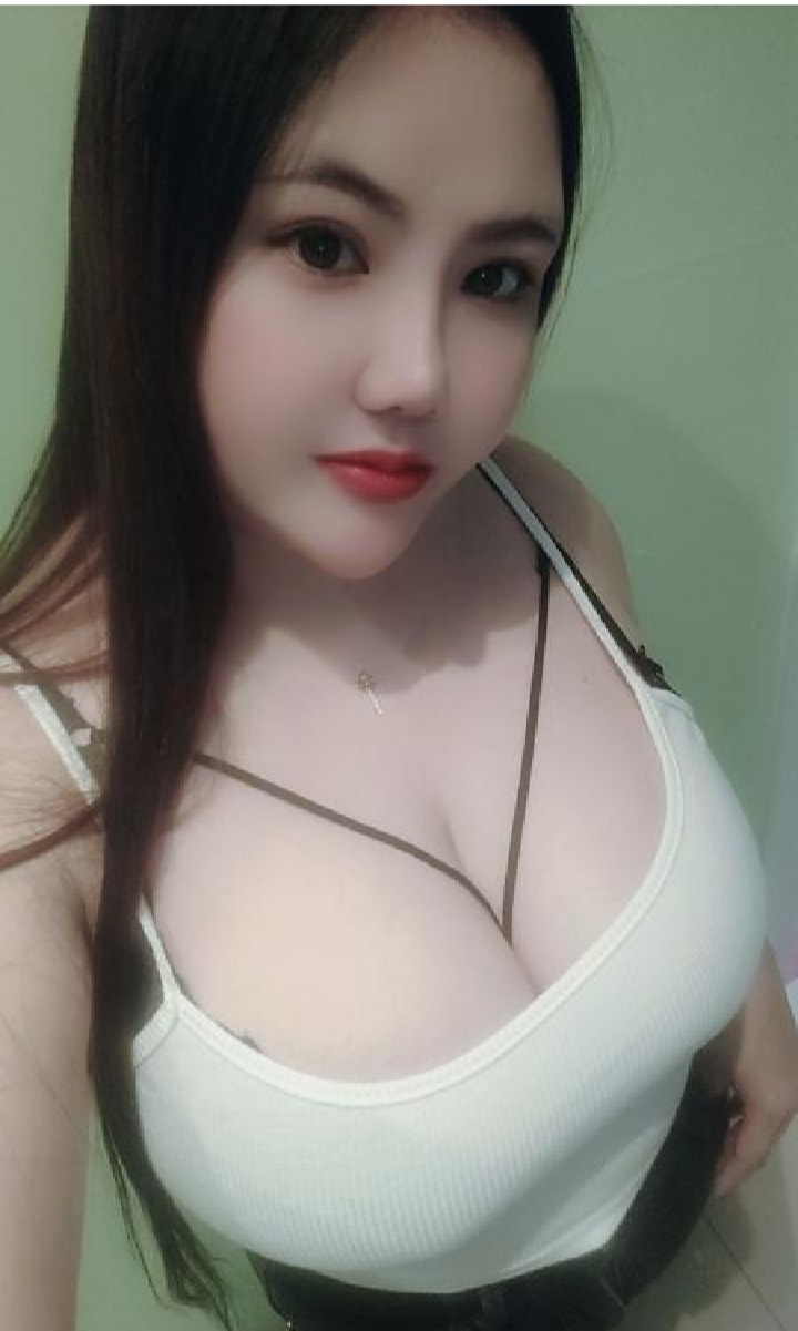 松江娇嫩巨乳奶昔
