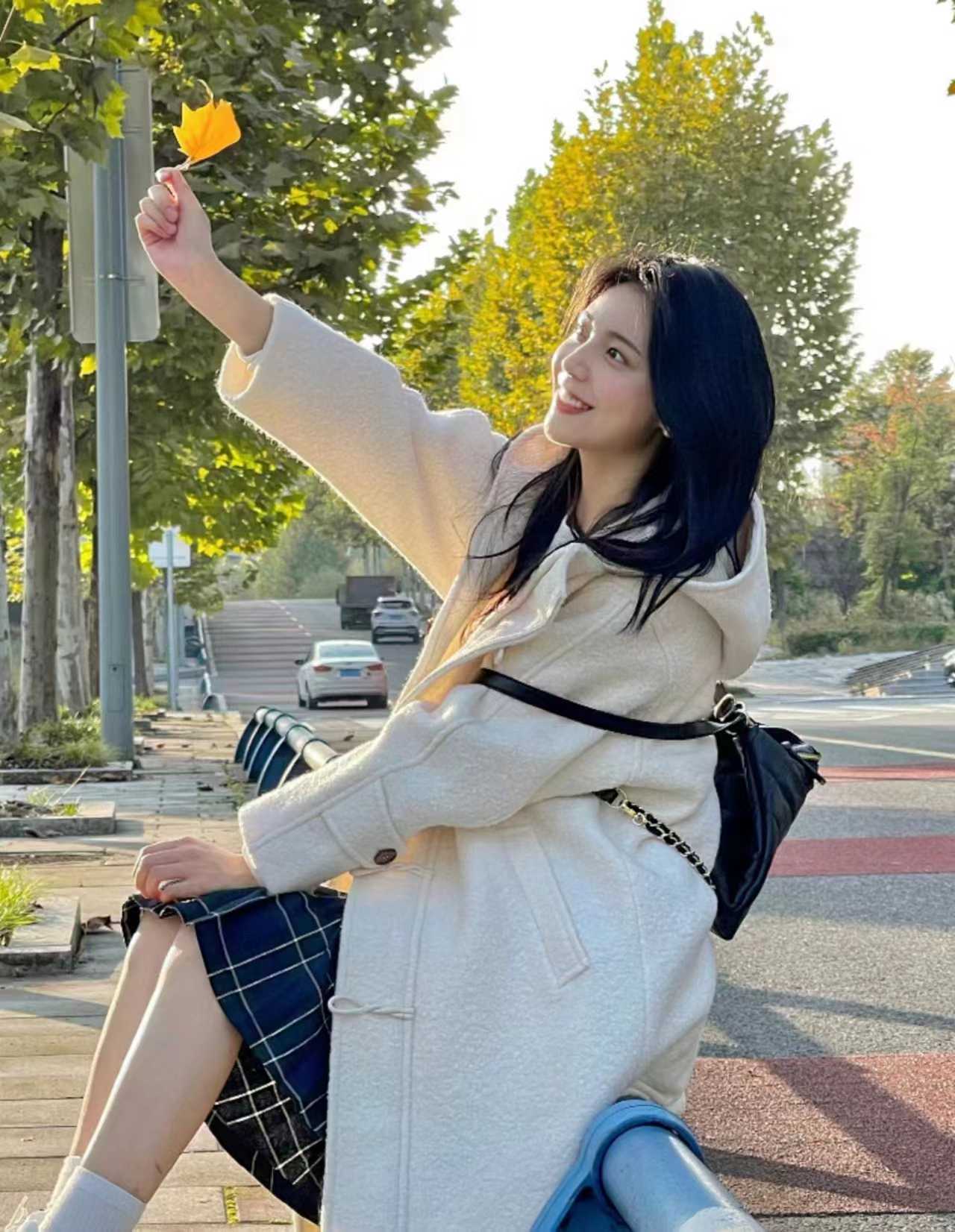 滨江纯情女友小甜甜