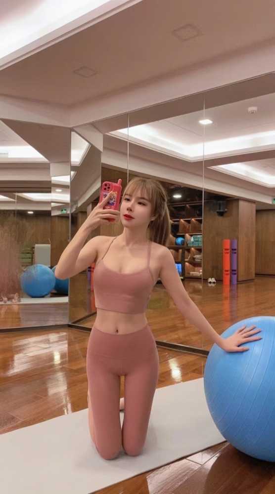 天河瑜伽兼职学妹-优优